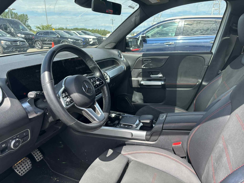 Mercedes-Benz GLB  2022 à Québec, Québec - 7 - w1024h768px