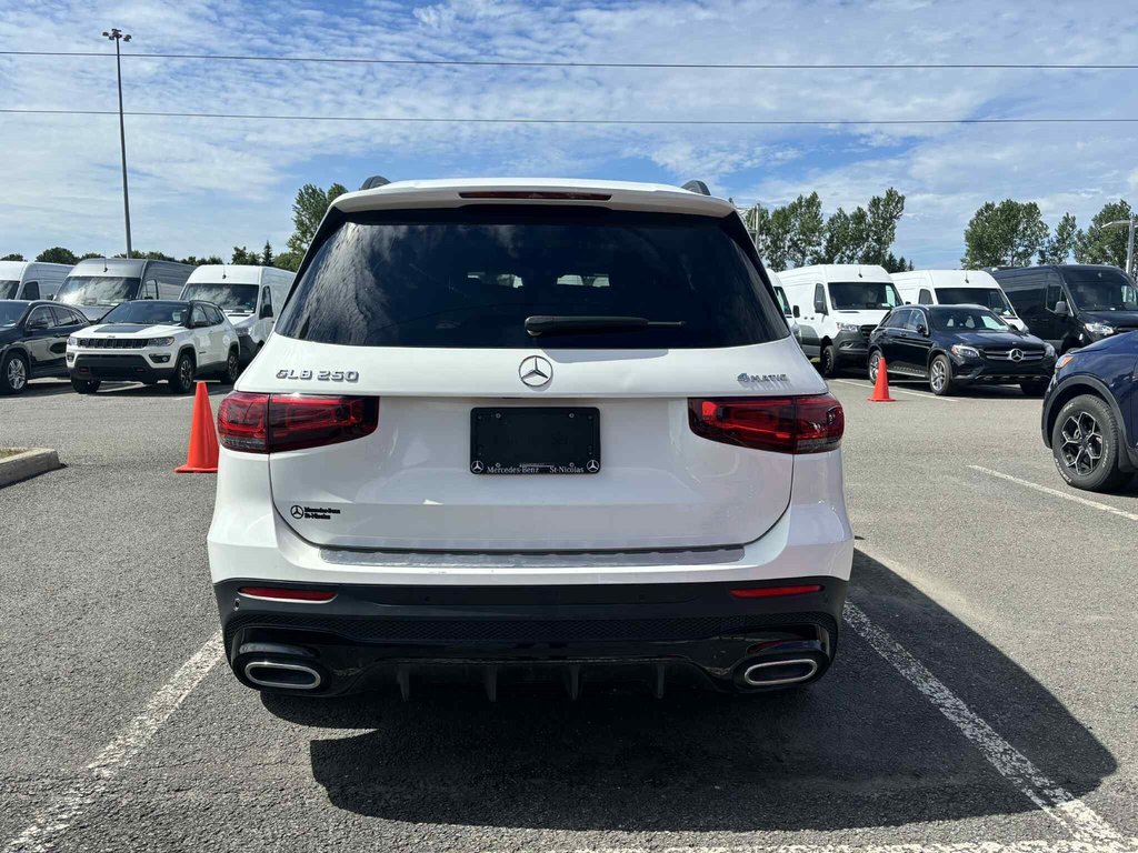 Mercedes-Benz GLB  2022 à Québec, Québec - 5 - w1024h768px