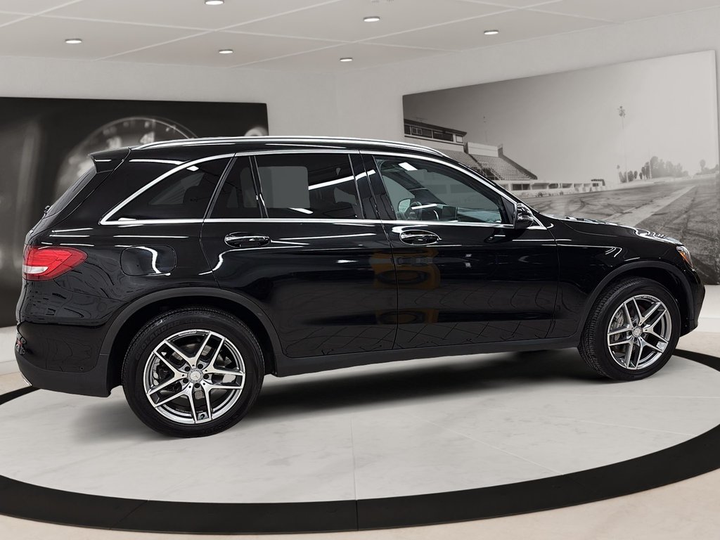 2017 Mercedes-Benz GLC in Quebec, Quebec - 4 - w1024h768px