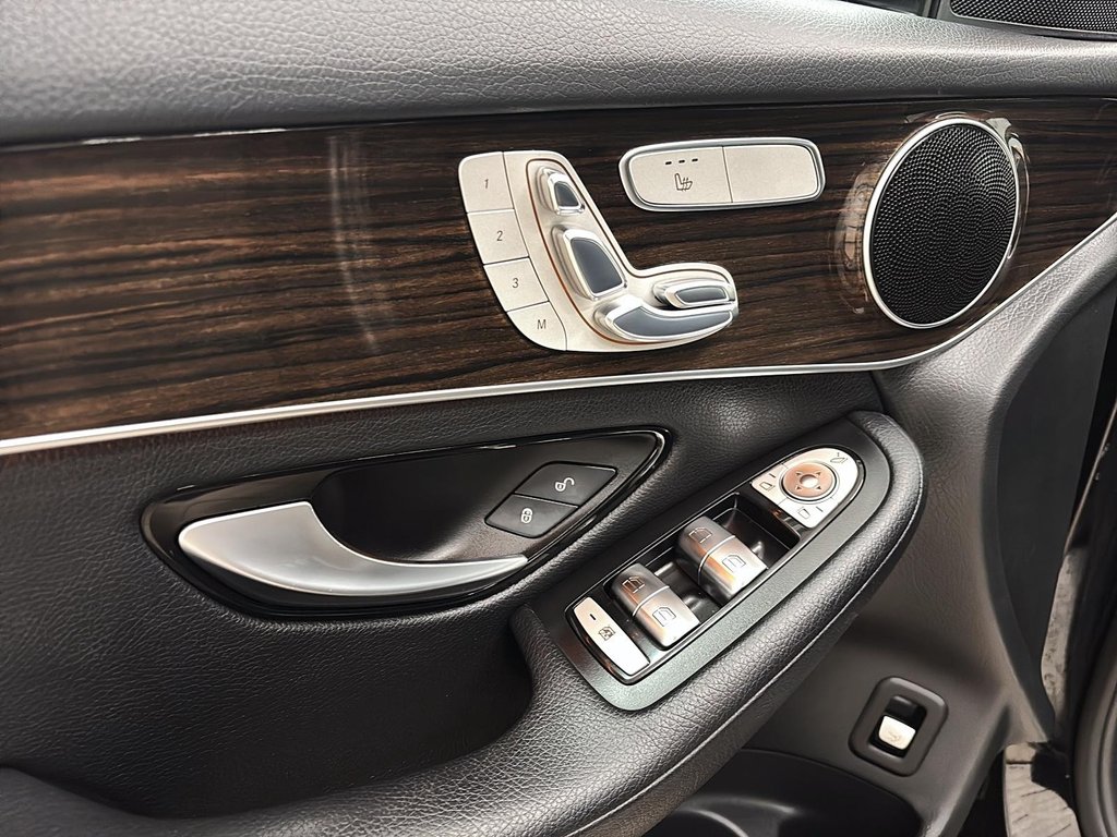 2017 Mercedes-Benz GLC in Quebec, Quebec - 10 - w1024h768px