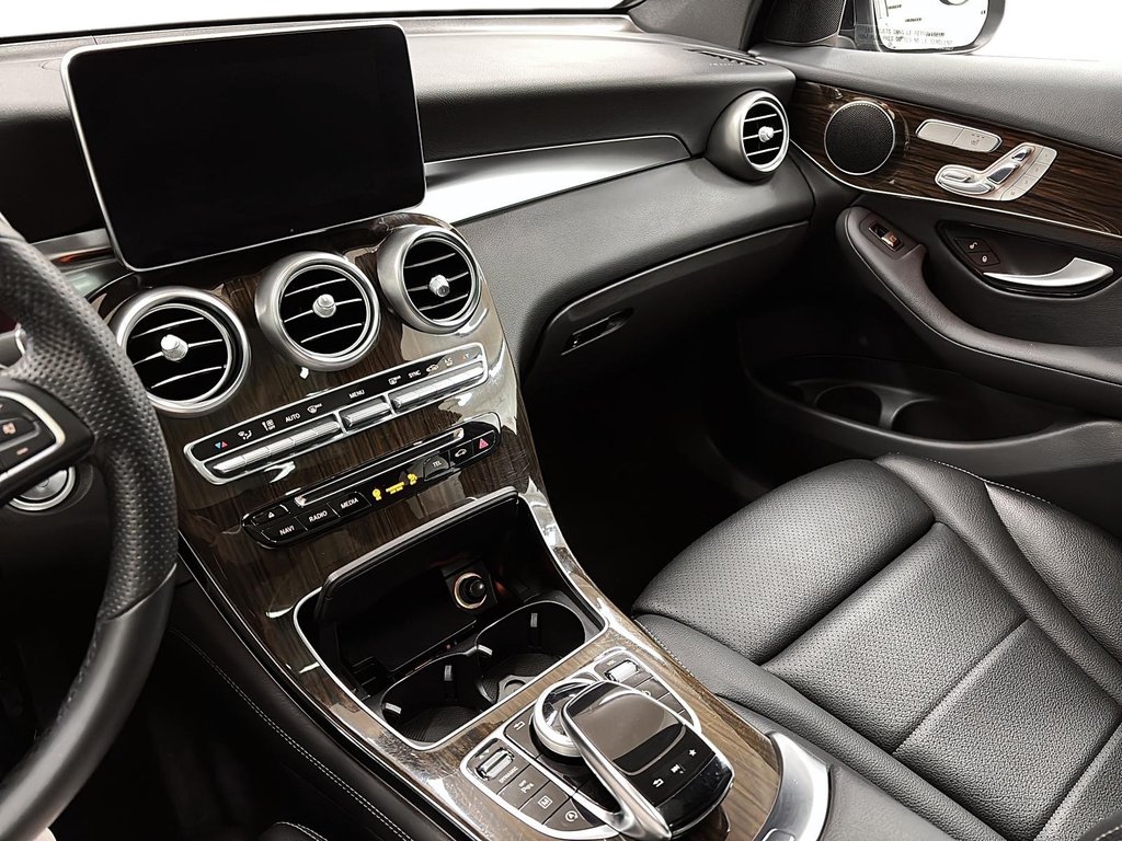 2017 Mercedes-Benz GLC in Quebec, Quebec - 14 - w1024h768px