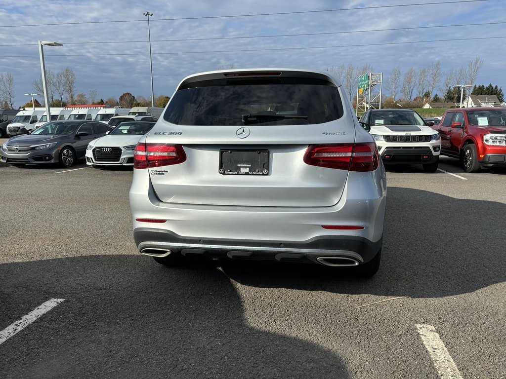 Mercedes-Benz GLC  2019 à Québec, Québec - 5 - w1024h768px