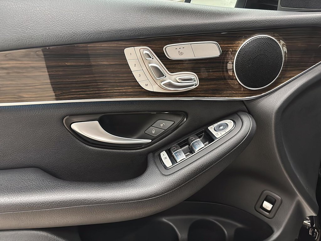 2019 Mercedes-Benz GLC in Quebec, Quebec - 8 - w1024h768px