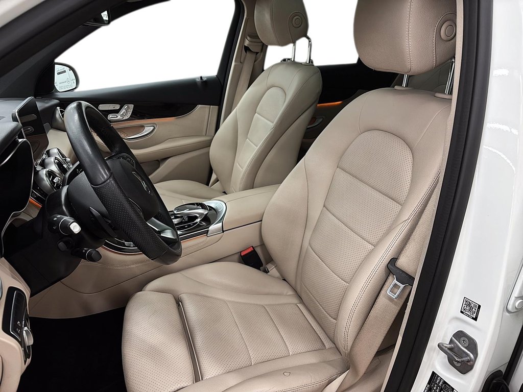 Mercedes-Benz GLC  2019 à Québec, Québec - 9 - w1024h768px
