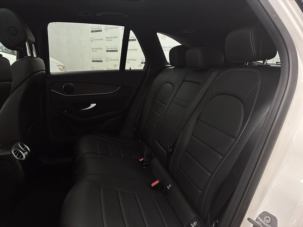 Mercedes-Benz GLC  2020 à Québec, Québec - 8 - w1024h768px