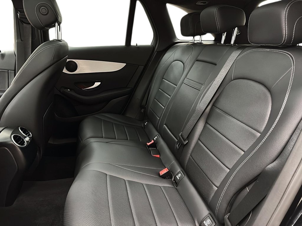 Mercedes-Benz GLC  2021 à Québec, Québec - 8 - w1024h768px