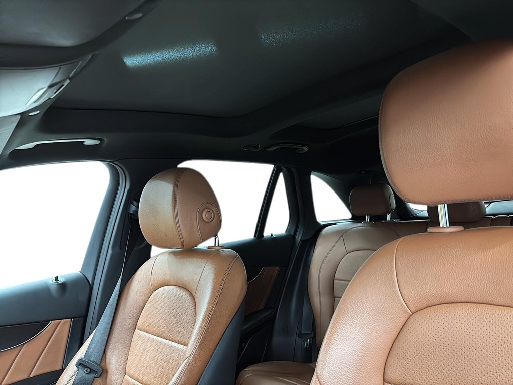 Mercedes-Benz GLC  2021 à Québec, Québec - 10 - w1024h768px