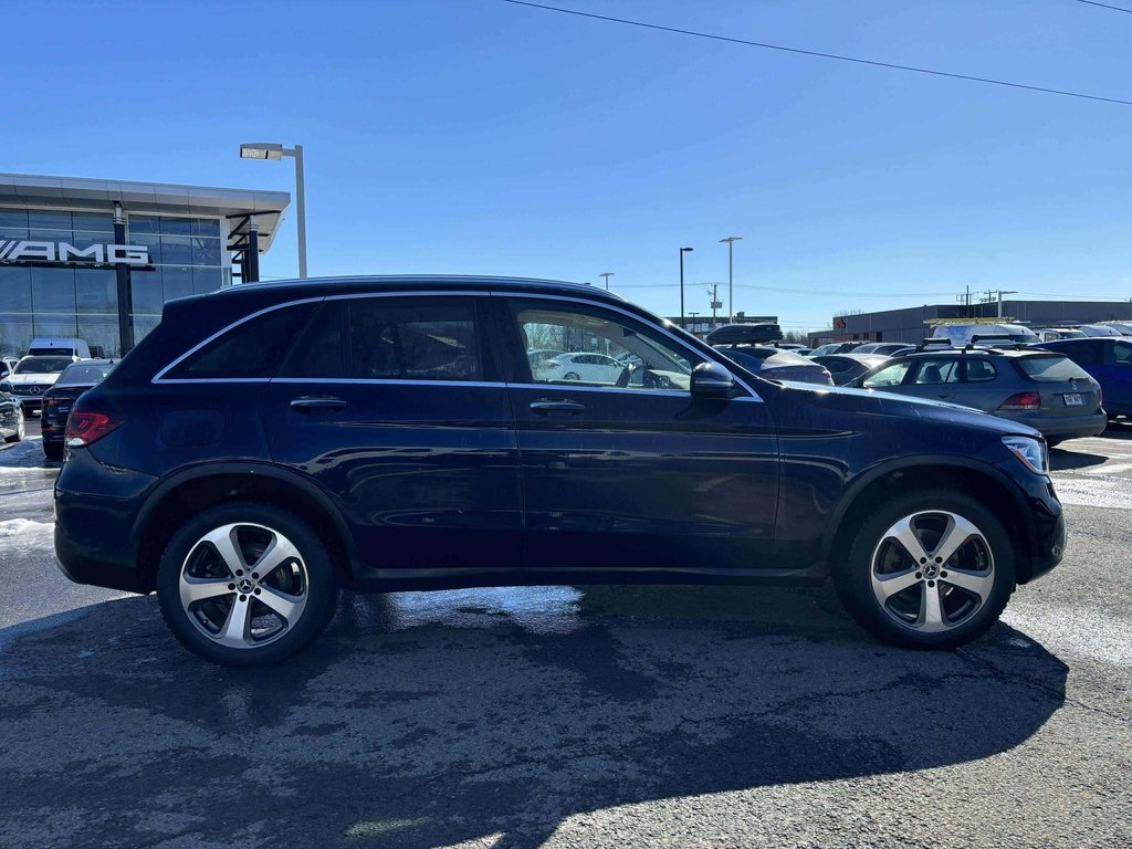 2022 Mercedes-Benz GLC in Quebec, Quebec - 4 - w1024h768px