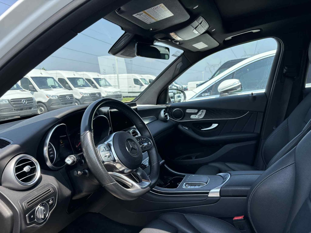 2022 Mercedes-Benz GLC in Quebec, Quebec - 7 - w1024h768px