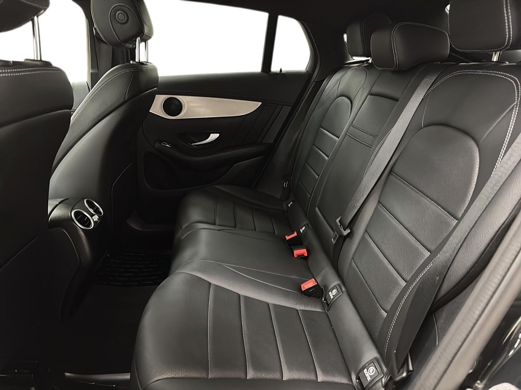 2023 Mercedes-Benz GLC in Quebec, Quebec - 7 - w1024h768px