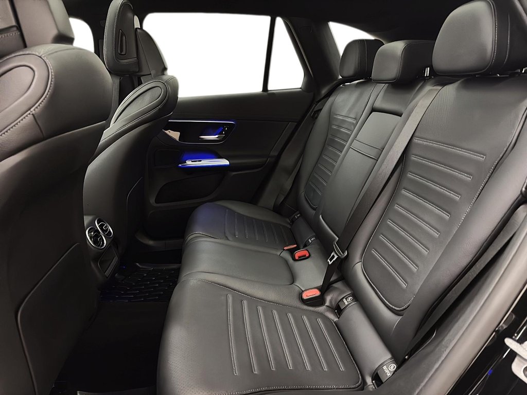 2023 Mercedes-Benz GLC in Quebec, Quebec - 7 - w1024h768px