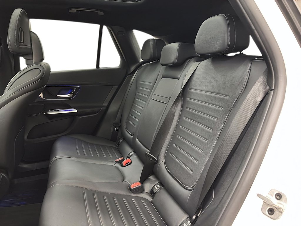 2024 Mercedes-Benz GLC in Quebec, Quebec - 8 - w1024h768px