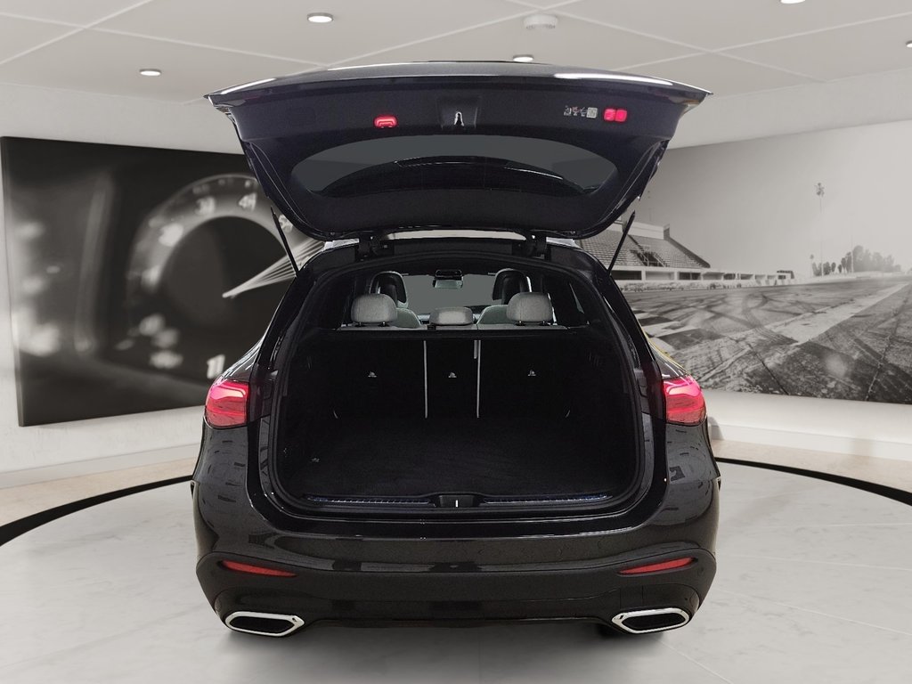 Mercedes-Benz GLC  2024 à Québec, Québec - 7 - w1024h768px