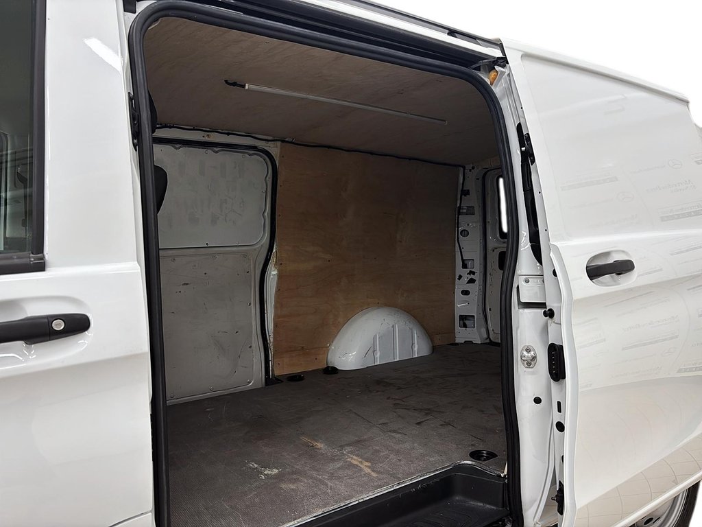 2019 Mercedes-Benz Metris Cargo Van in Quebec, Quebec - 9 - w1024h768px