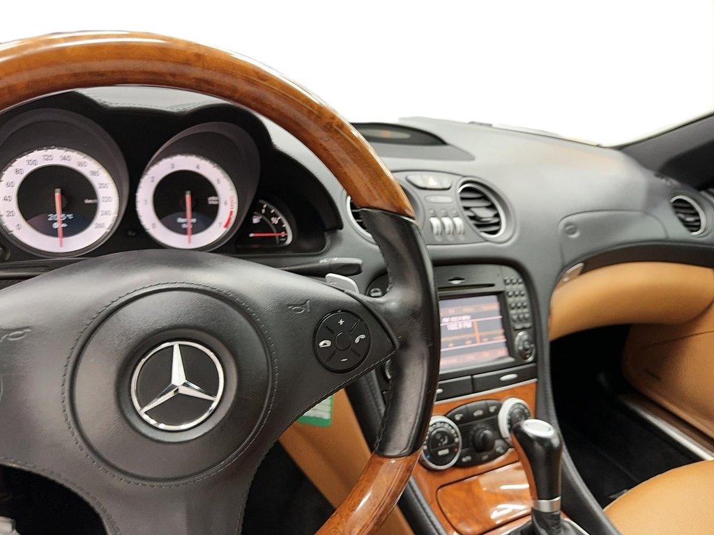 Mercedes-Benz SL-Class  2011 à Québec, Québec - 17 - w1024h768px