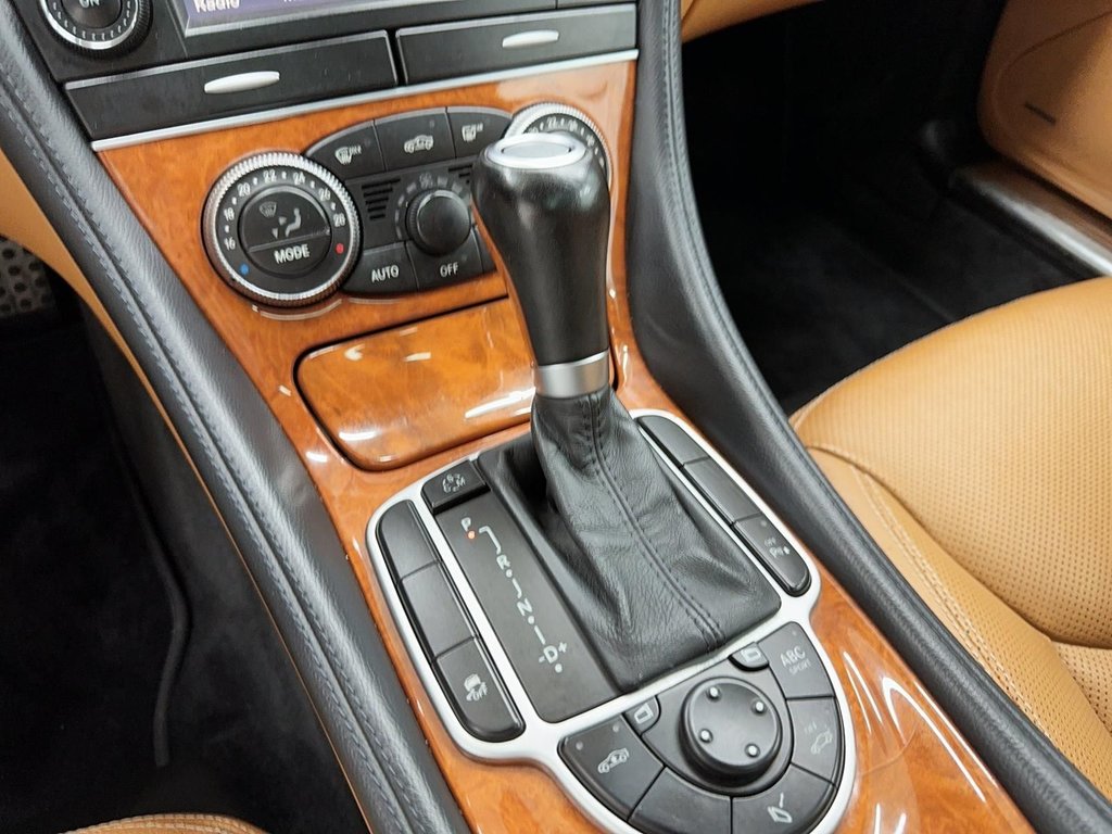 Mercedes-Benz SL-Class  2011 à Québec, Québec - 18 - w1024h768px