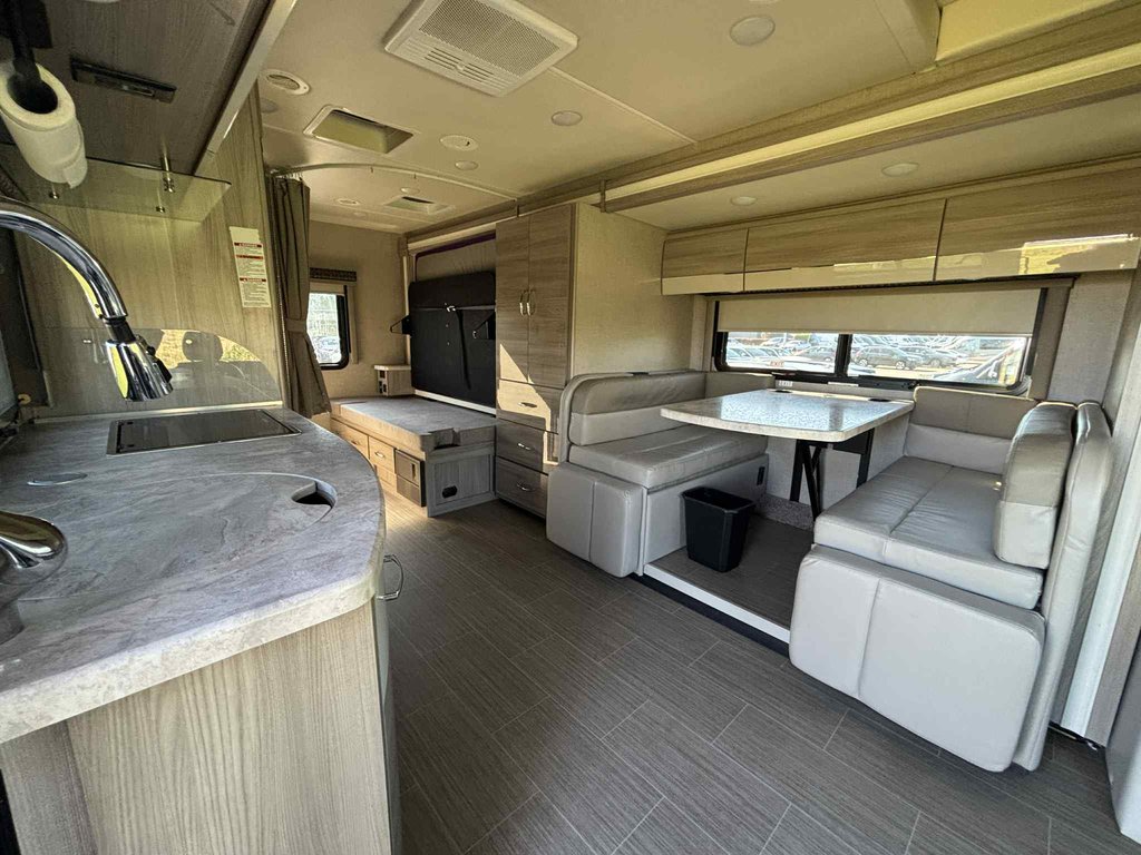 2020 Mercedes-Benz Sprinter Cab Chassis in Quebec, Quebec - 12 - w1024h768px