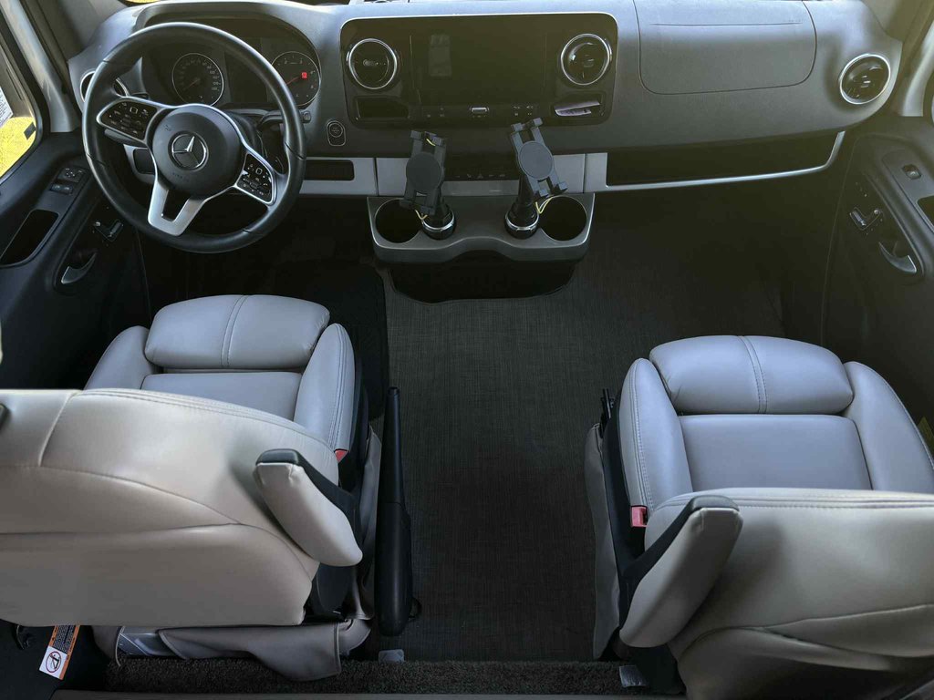 2020 Mercedes-Benz Sprinter Cab Chassis in Quebec, Quebec - 21 - w1024h768px