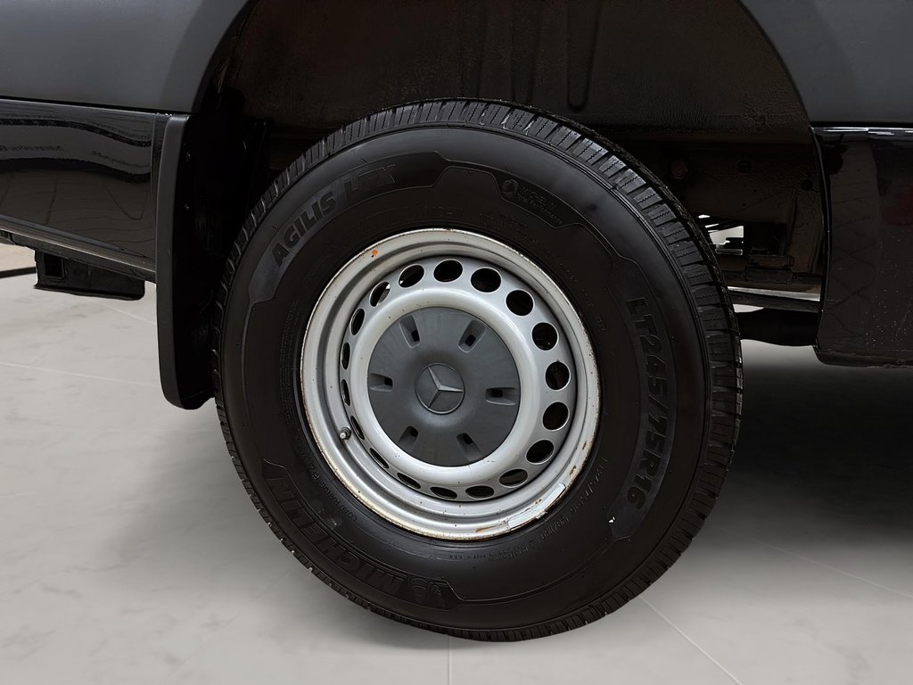 2020 Mercedes-Benz Sprinter Cargo Van in Quebec, Quebec - 14 - w1024h768px