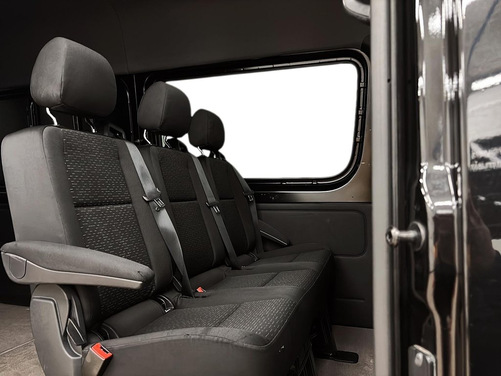 2020 Mercedes-Benz Sprinter Cargo Van in Quebec, Quebec - 11 - w1024h768px