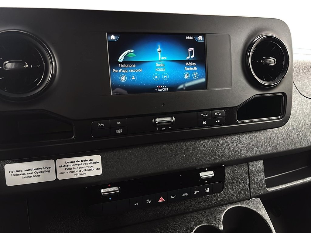 2020 Mercedes-Benz Sprinter Cargo Van in Quebec, Quebec - 18 - w1024h768px