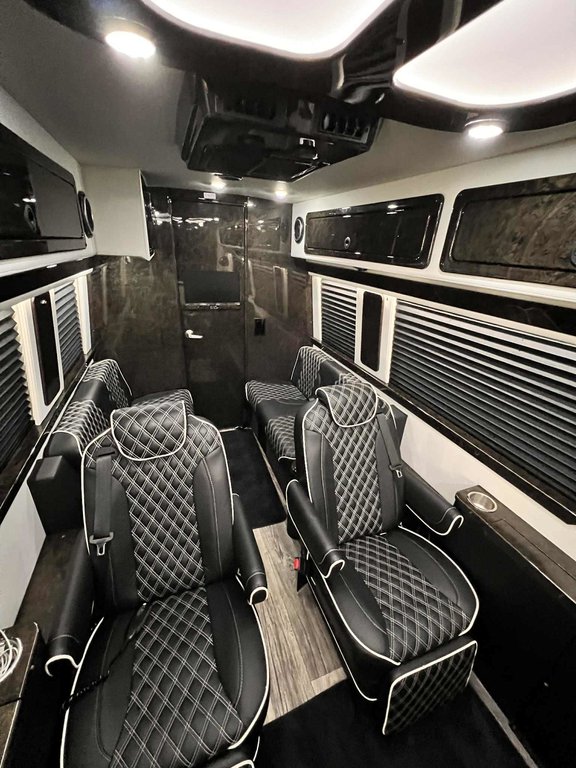 2021 Mercedes-Benz Sprinter Cargo Van in Quebec, Quebec - 10 - w1024h768px