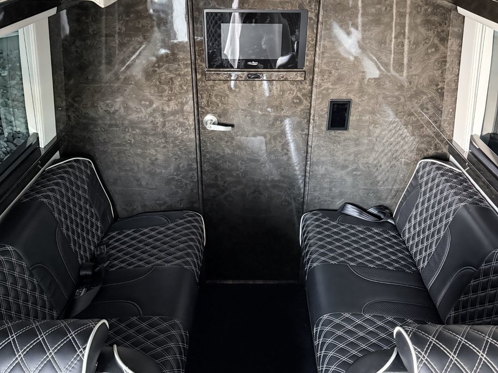 2021 Mercedes-Benz Sprinter 4x4 3500XD Cargo in Quebec, Quebec - 8 - w1024h768px