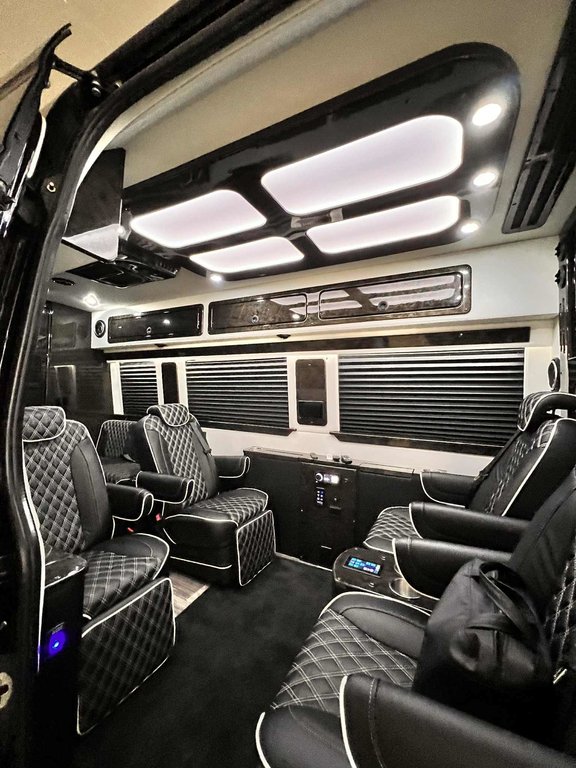 2021 Mercedes-Benz Sprinter Cargo Van in Quebec, Quebec - 11 - w1024h768px