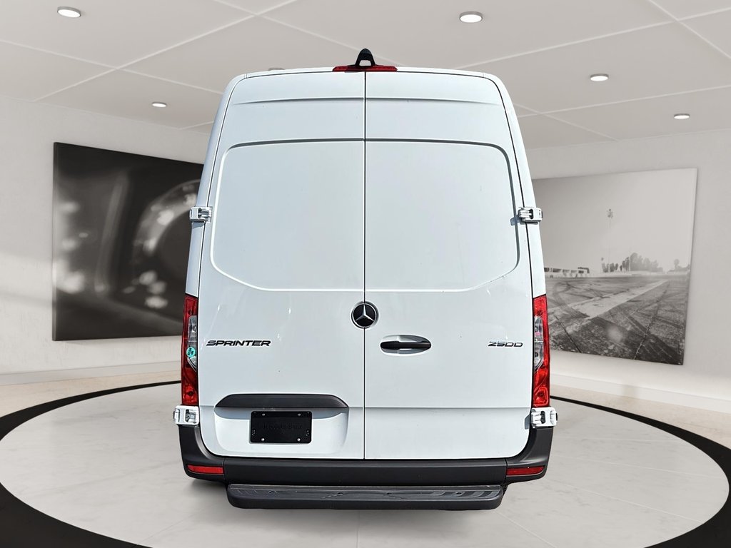 Mercedes-Benz Sprinter Cargo Van  2024 à Québec, Québec - 6 - w1024h768px