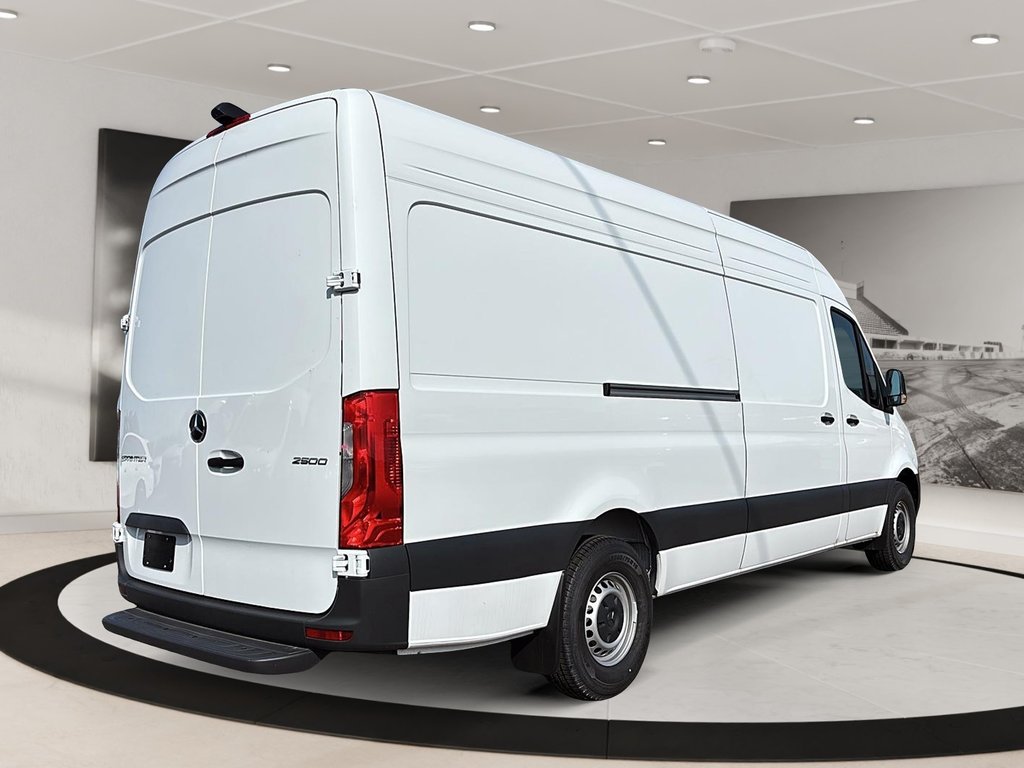 Mercedes-Benz Sprinter Cargo Van  2024 à Québec, Québec - 5 - w1024h768px