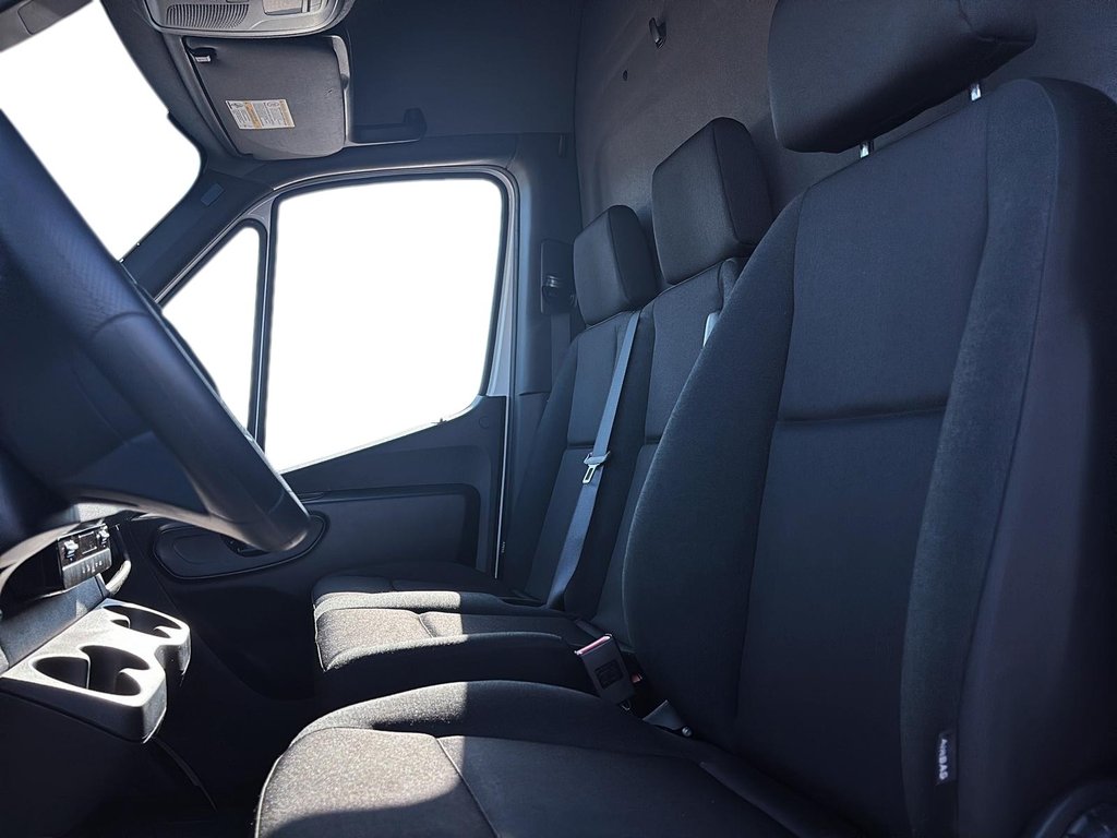 2024 Mercedes-Benz Sprinter Cargo Van in Quebec, Quebec - 12 - w1024h768px