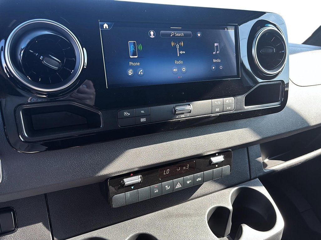 2024 Mercedes-Benz Sprinter Cargo Van in Quebec, Quebec - 16 - w1024h768px