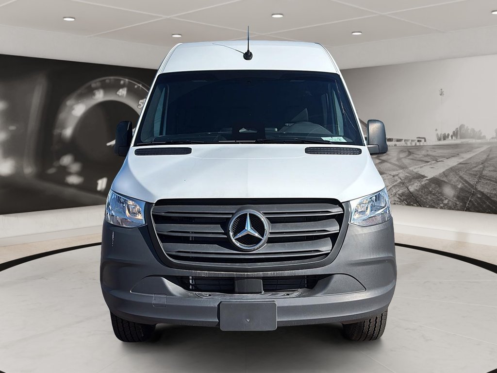 2024 Mercedes-Benz Sprinter Cargo Van in Quebec, Quebec - 2 - w1024h768px
