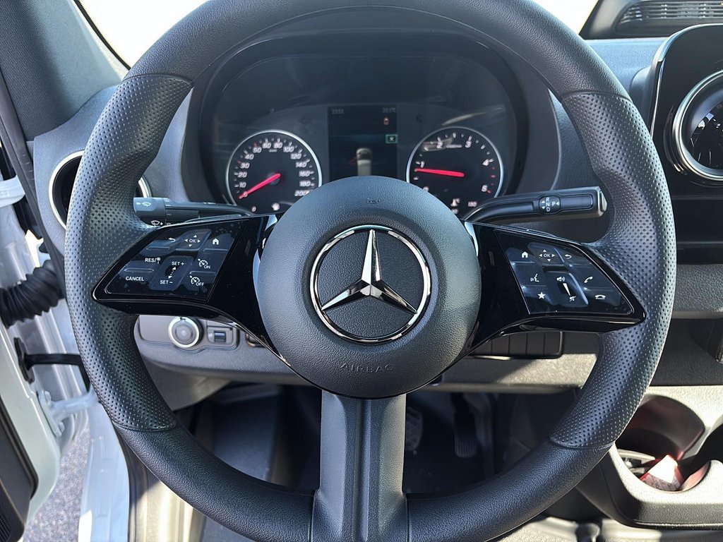 2024 Mercedes-Benz Sprinter Cargo Van in Quebec, Quebec - 14 - w1024h768px