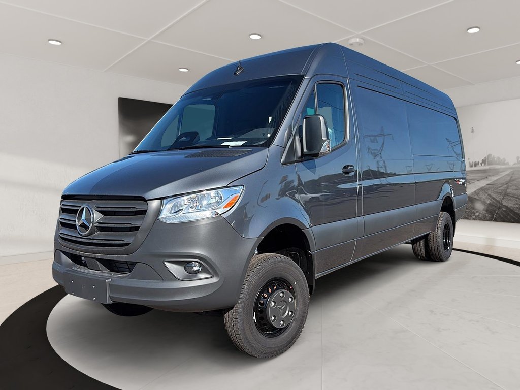 2025 Mercedes-Benz Sprinter Cargo Van in Quebec, Quebec - 1 - w1024h768px