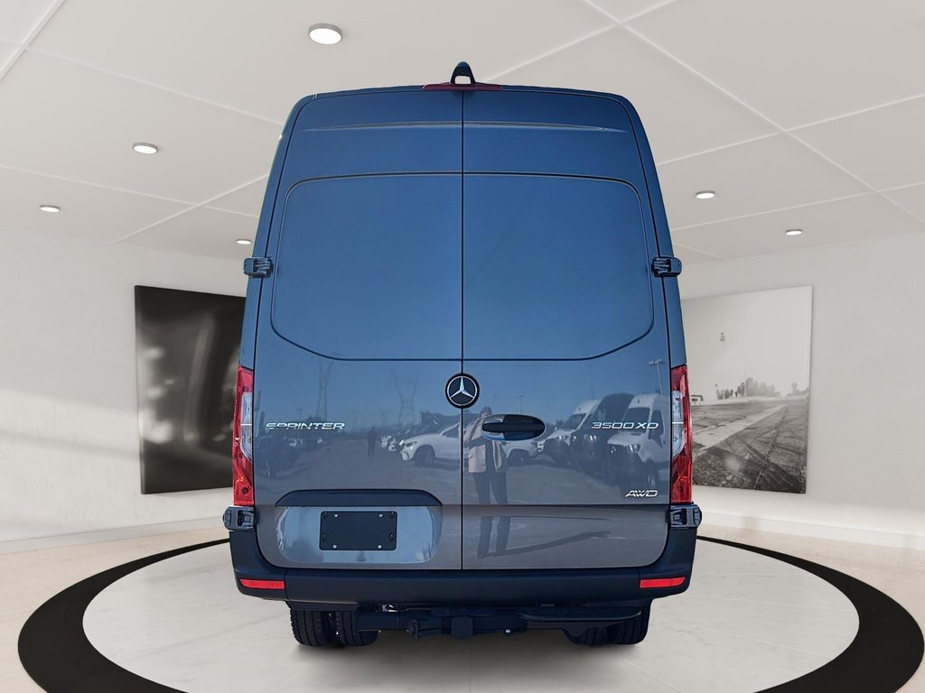 2025 Mercedes-Benz Sprinter Cargo Van in Quebec, Quebec - 6 - w1024h768px