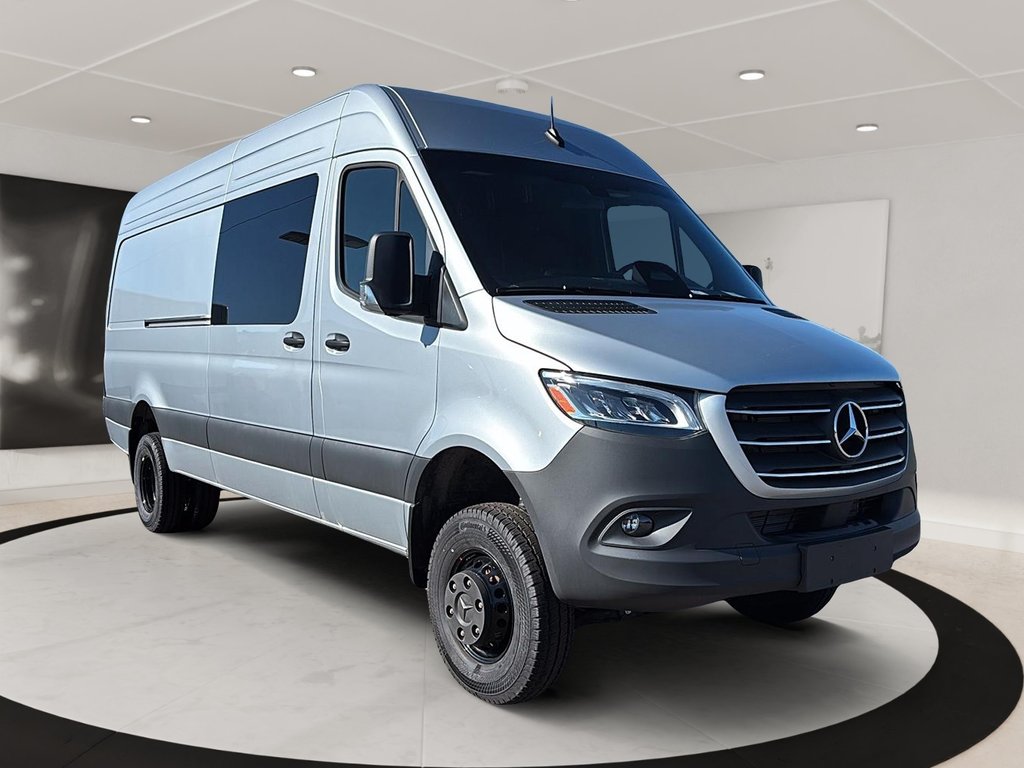2025 Mercedes-Benz Sprinter Cargo Van in Quebec, Quebec - 3 - w1024h768px