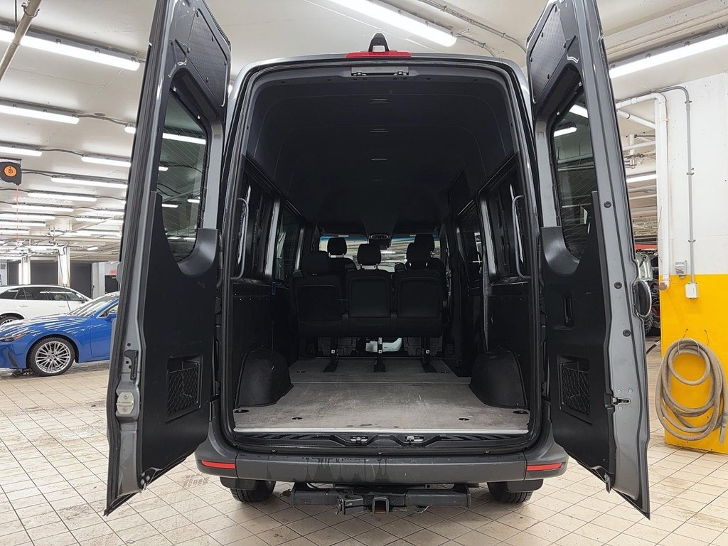 Mercedes-Benz Sprinter Crew Van  2023 à Québec, Québec - 8 - w1024h768px