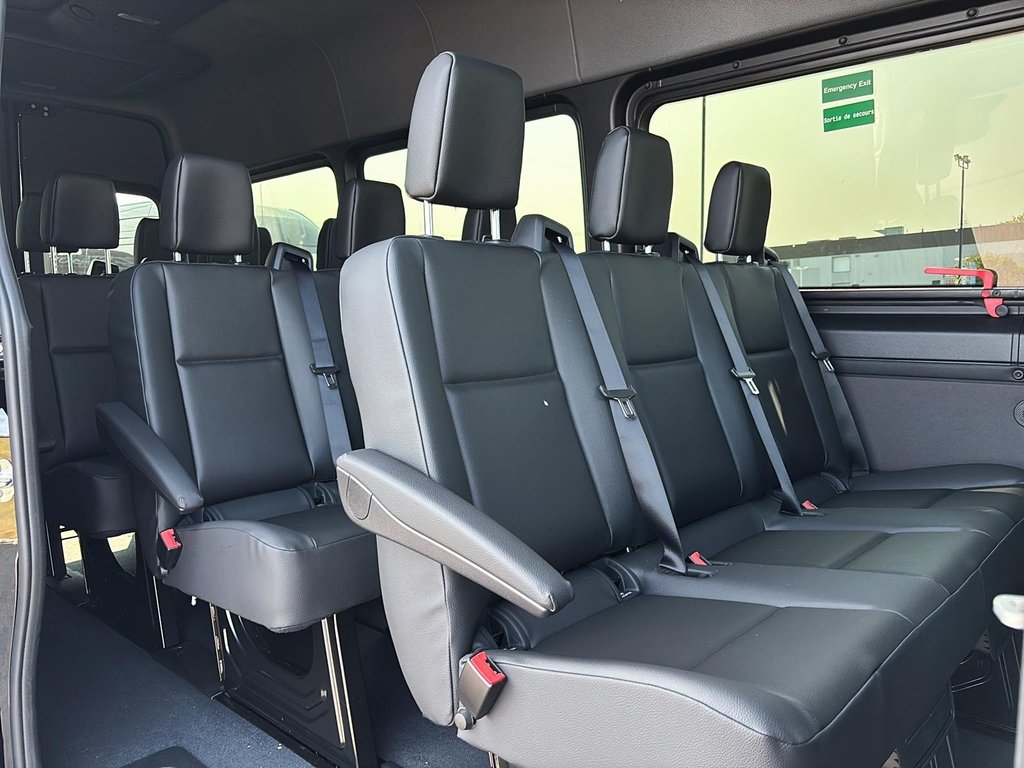 2025 Mercedes-Benz Sprinter Passenger Van in Quebec, Quebec - 16 - w1024h768px