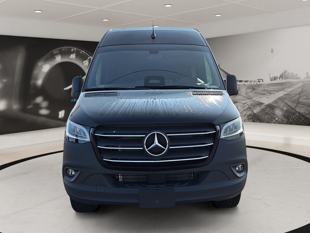 2025 Mercedes-Benz Sprinter Passenger Van in Quebec, Quebec - 2 - w1024h768px
