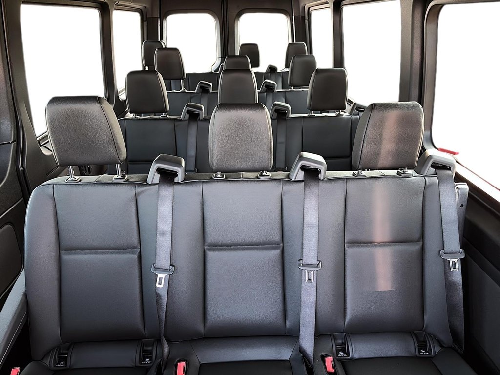 2025 Mercedes-Benz Sprinter Passenger Van in Quebec, Quebec - 14 - w1024h768px