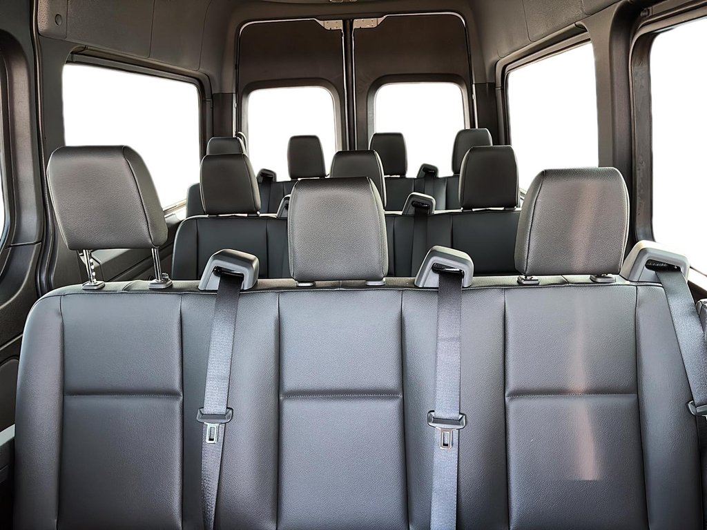 2025 Mercedes-Benz Sprinter Passenger Van in Quebec, Quebec - 13 - w1024h768px