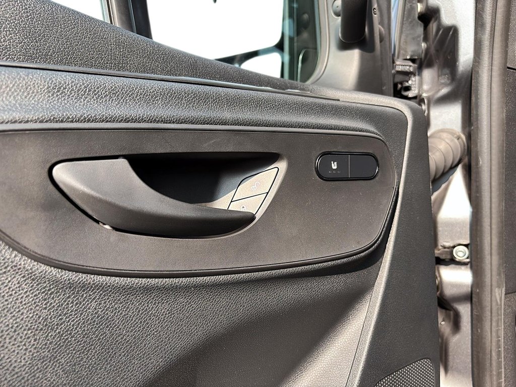 2025 Mercedes-Benz Sprinter Passenger Van in Quebec, Quebec - 7 - w1024h768px