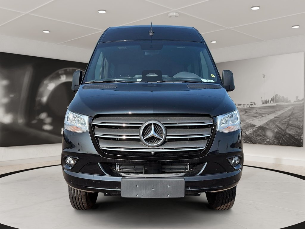 2025 Mercedes-Benz Sprinter Passenger Van in Quebec, Quebec - 2 - w1024h768px