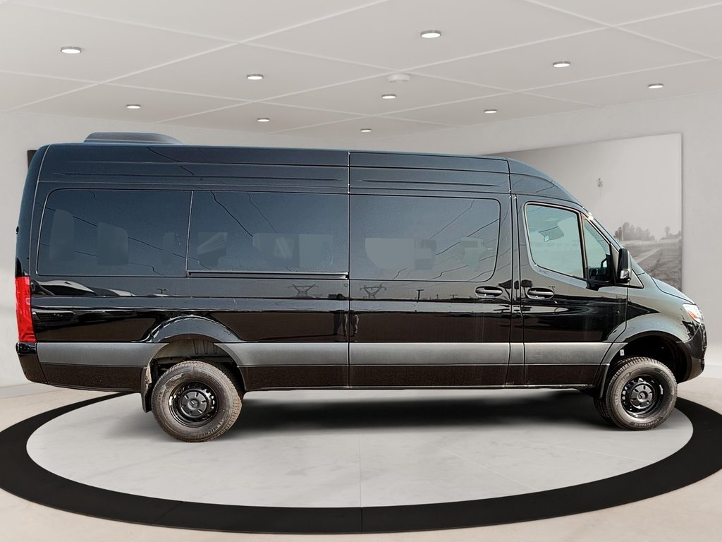 2025 Mercedes-Benz Sprinter Passenger Van in Quebec, Quebec - 4 - w1024h768px