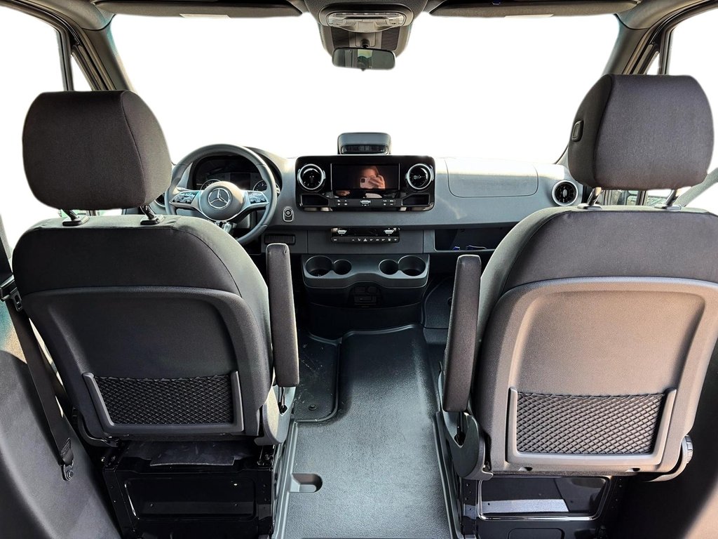 2025 Mercedes-Benz Sprinter Passenger Van in Quebec, Quebec - 20 - w1024h768px