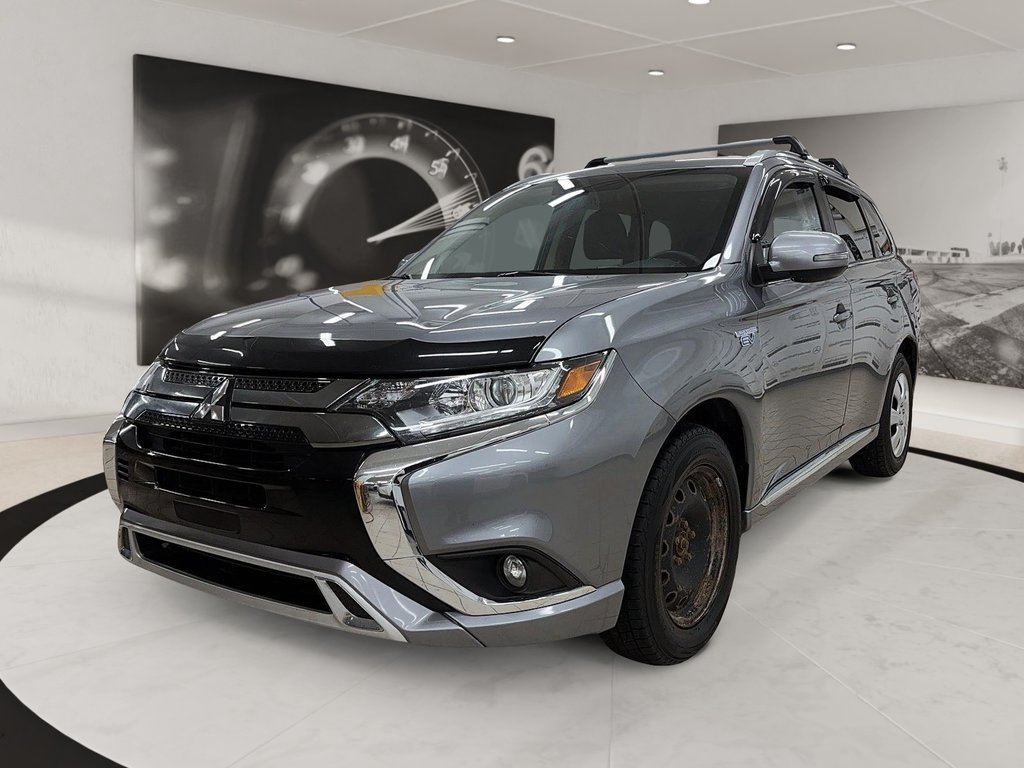 2022 Mitsubishi OUTLANDER PHEV in Quebec, Quebec - 1 - w1024h768px