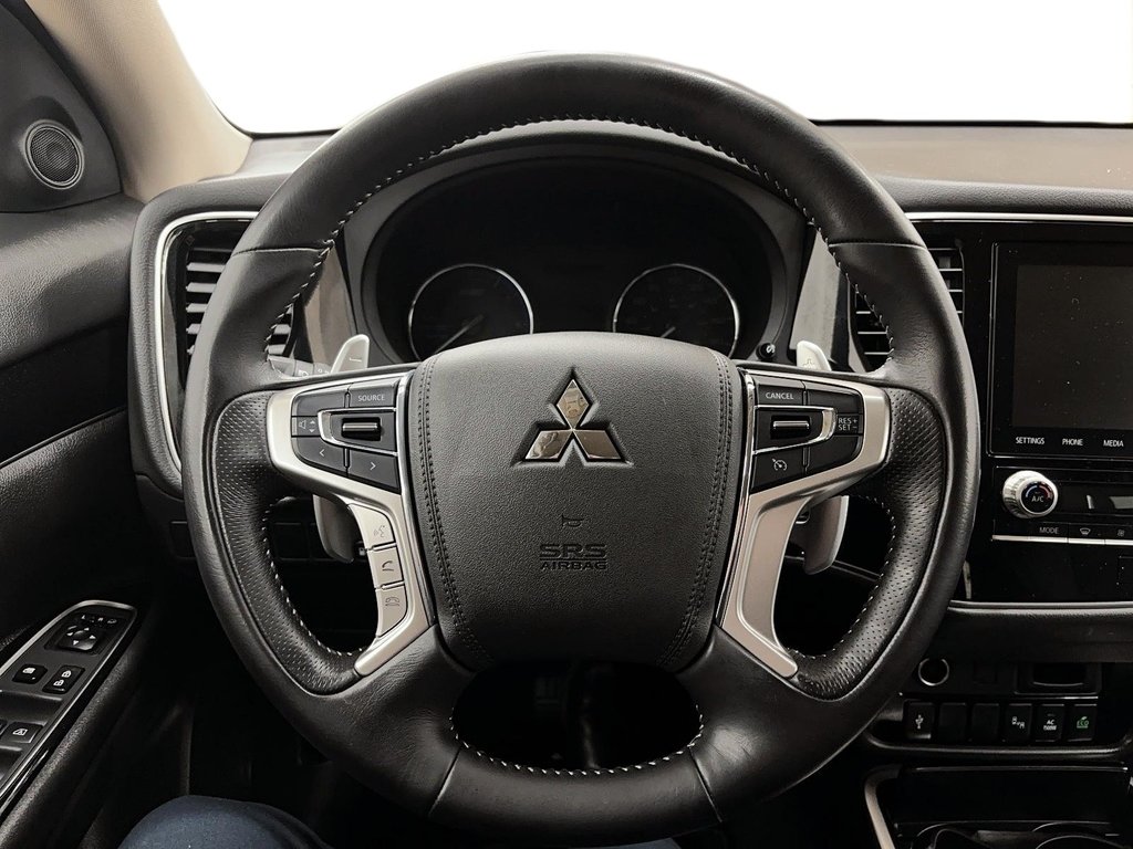 2022 Mitsubishi OUTLANDER PHEV in Quebec, Quebec - 12 - w1024h768px