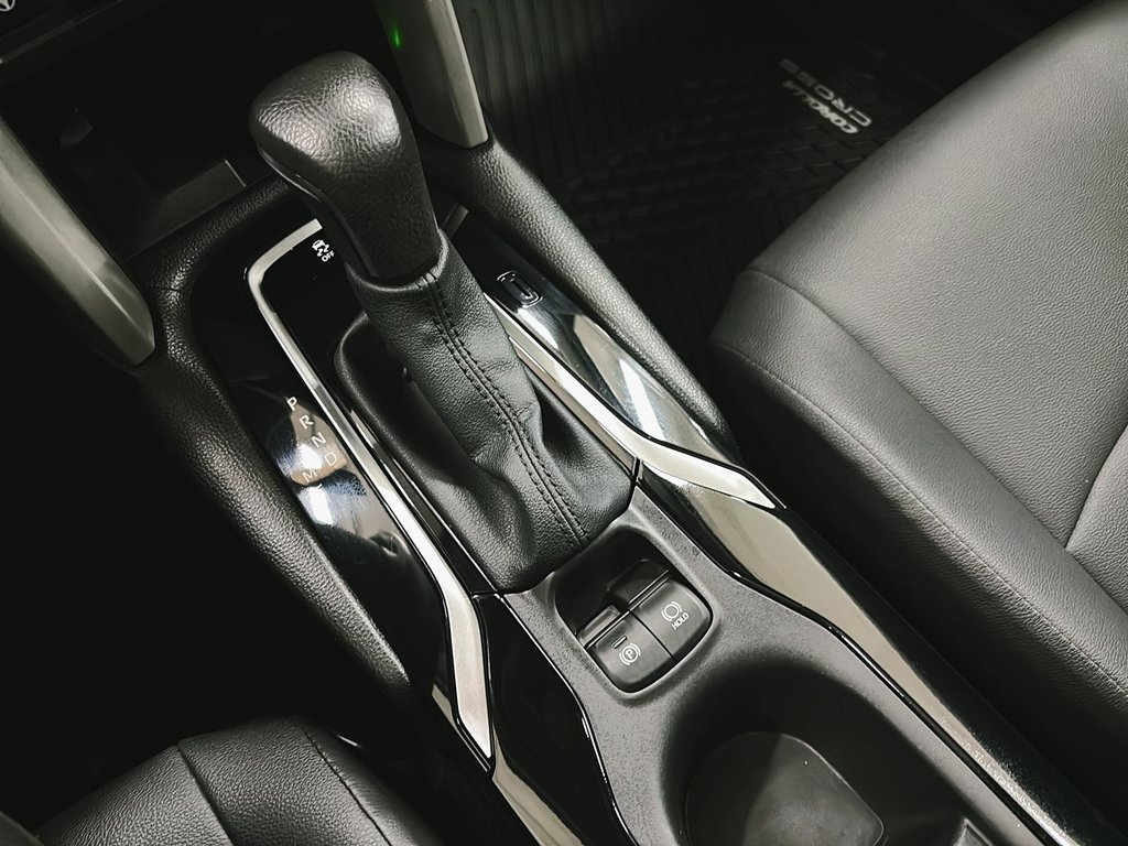 2024 Toyota COROLLA CROSS in Quebec, Quebec - 14 - w1024h768px