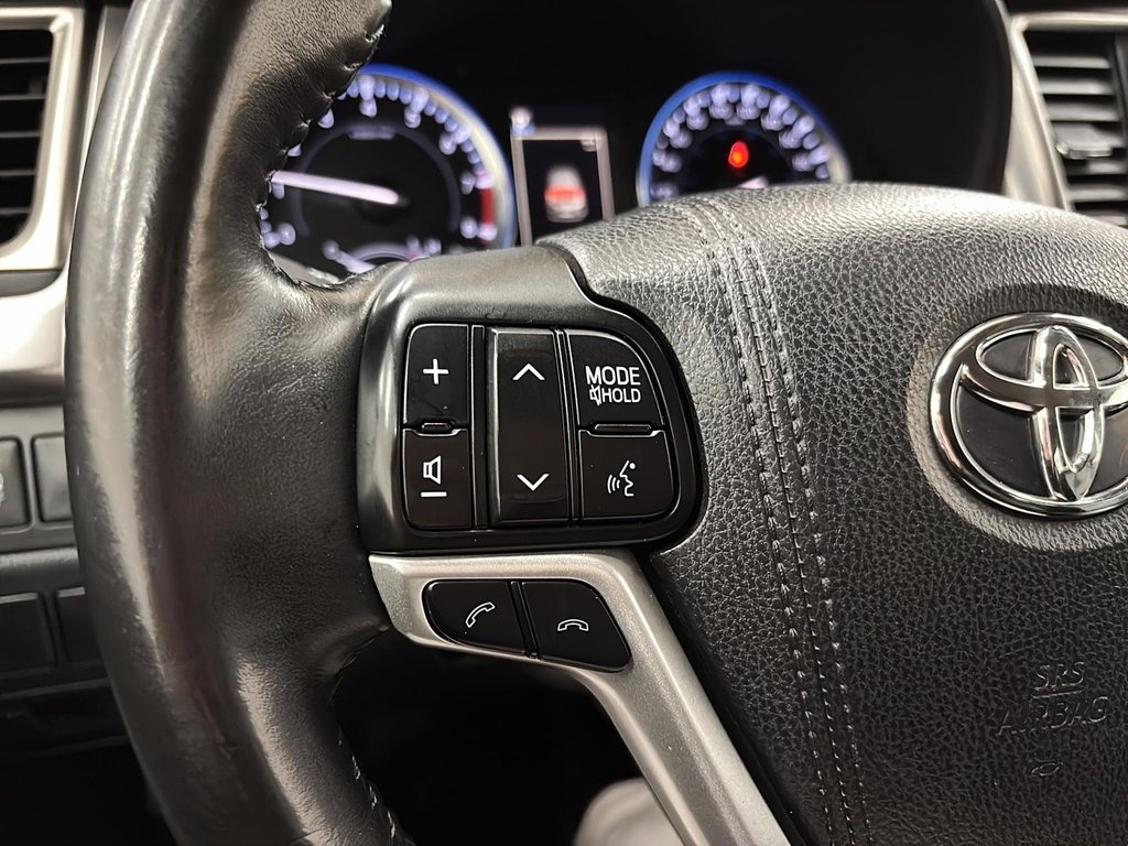 2017 Toyota Highlander in Quebec, Quebec - 20 - w1024h768px